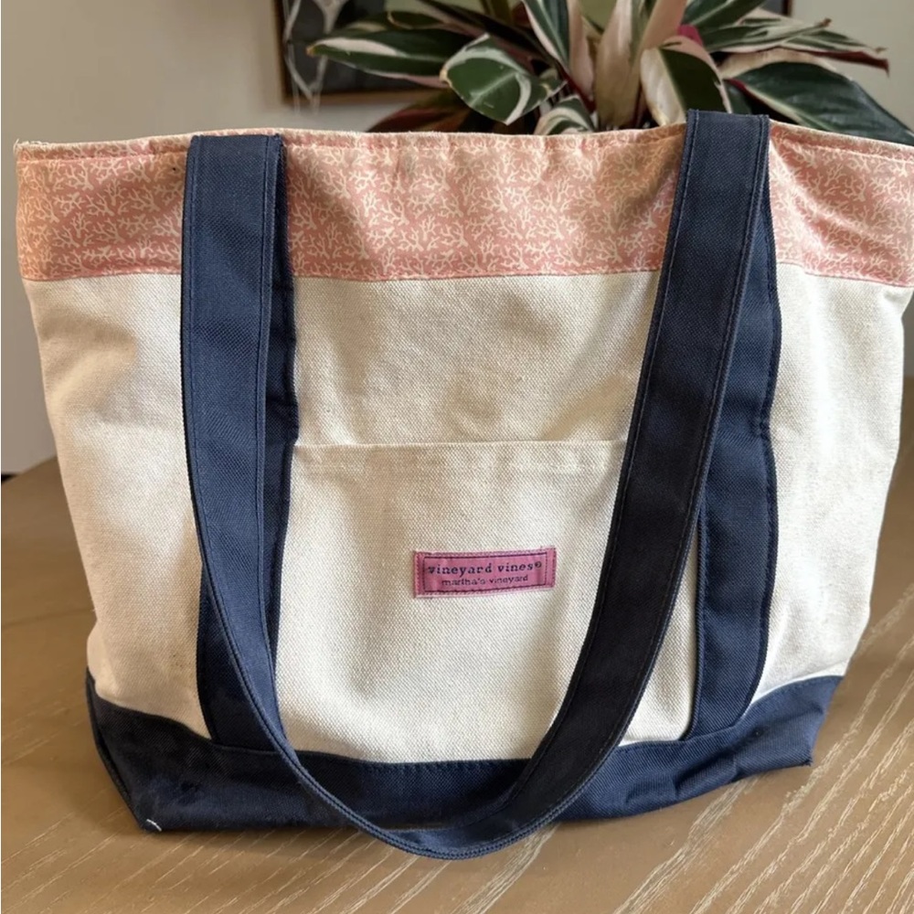 Vineyard vines coral beach tote